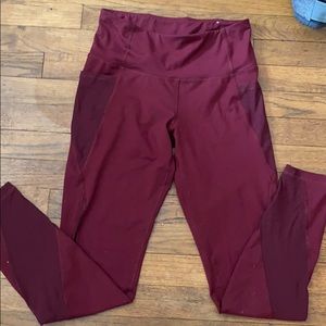 Dark red leggings